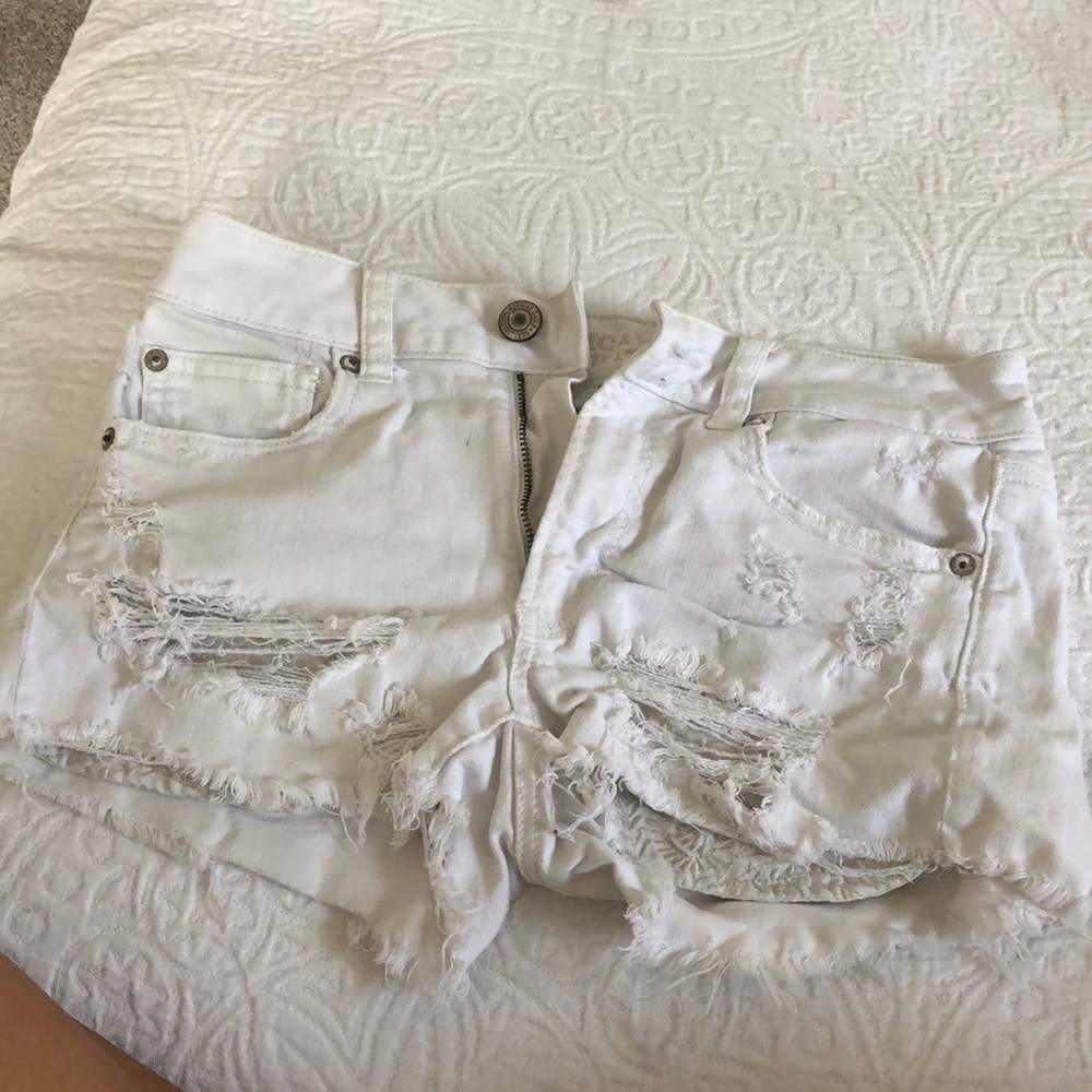White shorts size 4